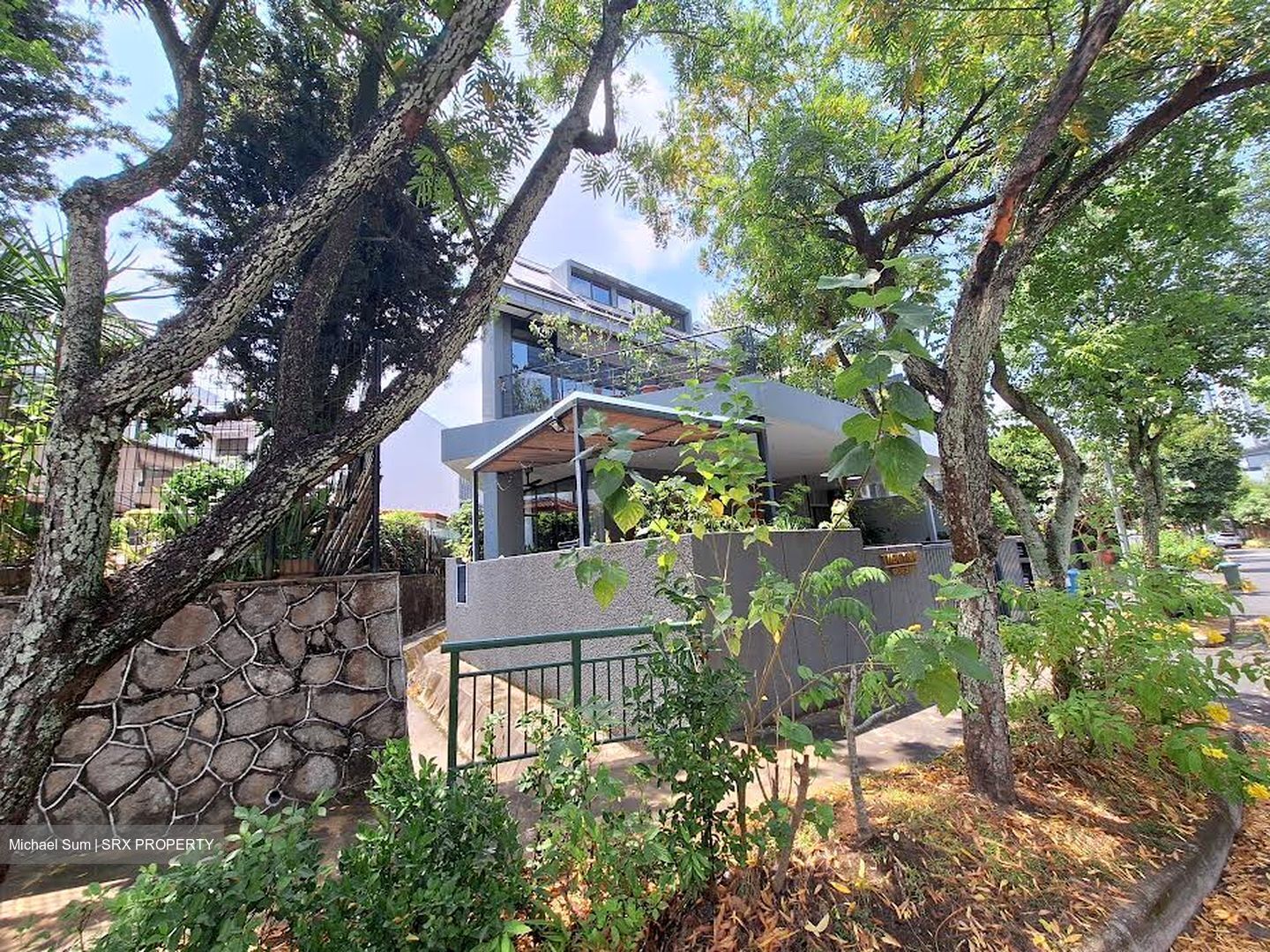 Grove Drive (D10), Terrace #608684141